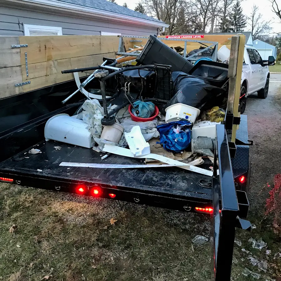 Roll-off dumpster delivered to a residential driveway in Grandview